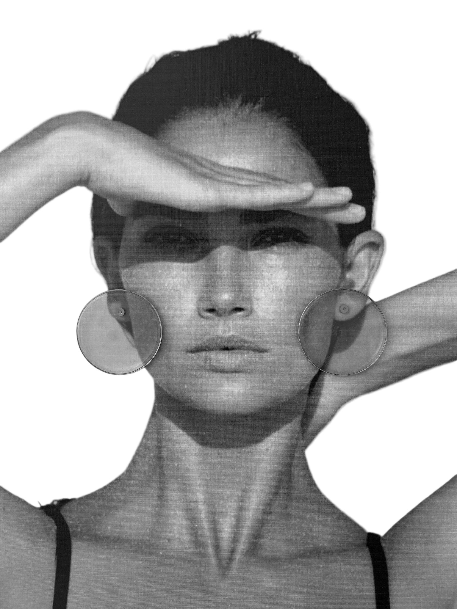 Retro circle resin stud earrings in olive green — handmade in Goa | Shivaani Vaishnavi