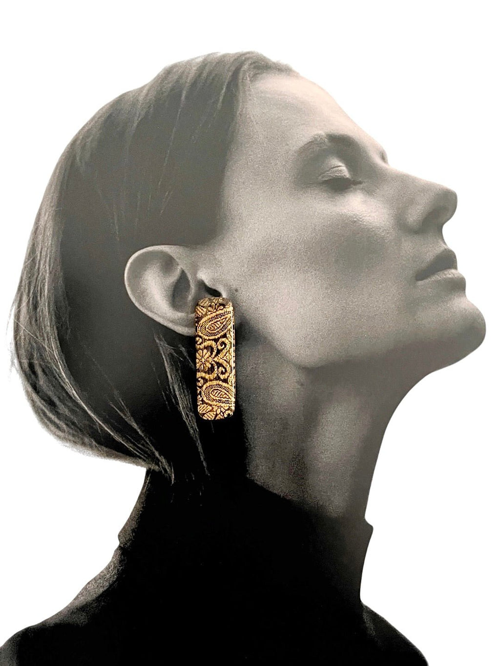 Gilded Paisley Bar Studs - SHIVAANI VAISHNAVI