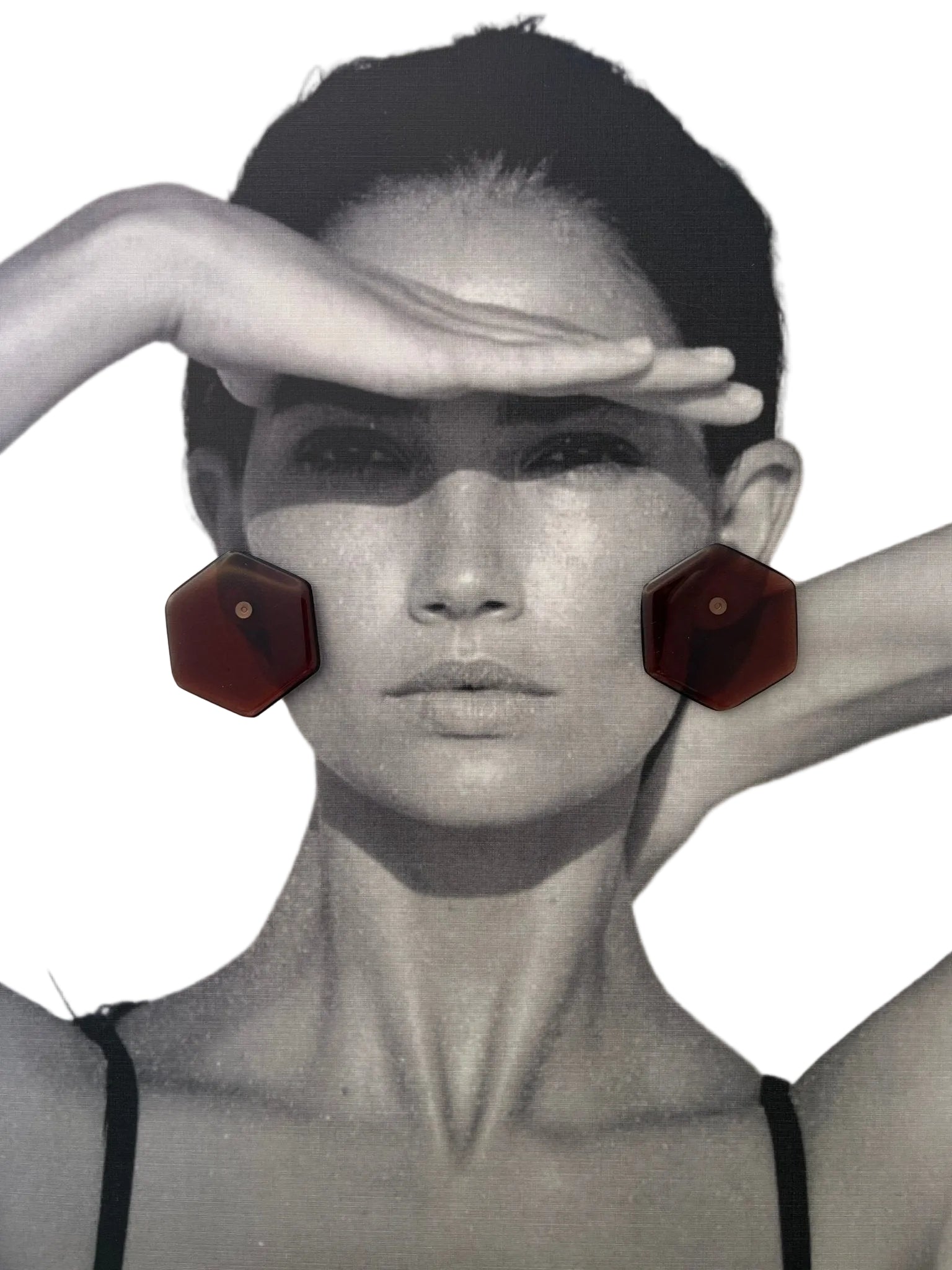 Helena Studs - SHIVAANI VAISHNAVI