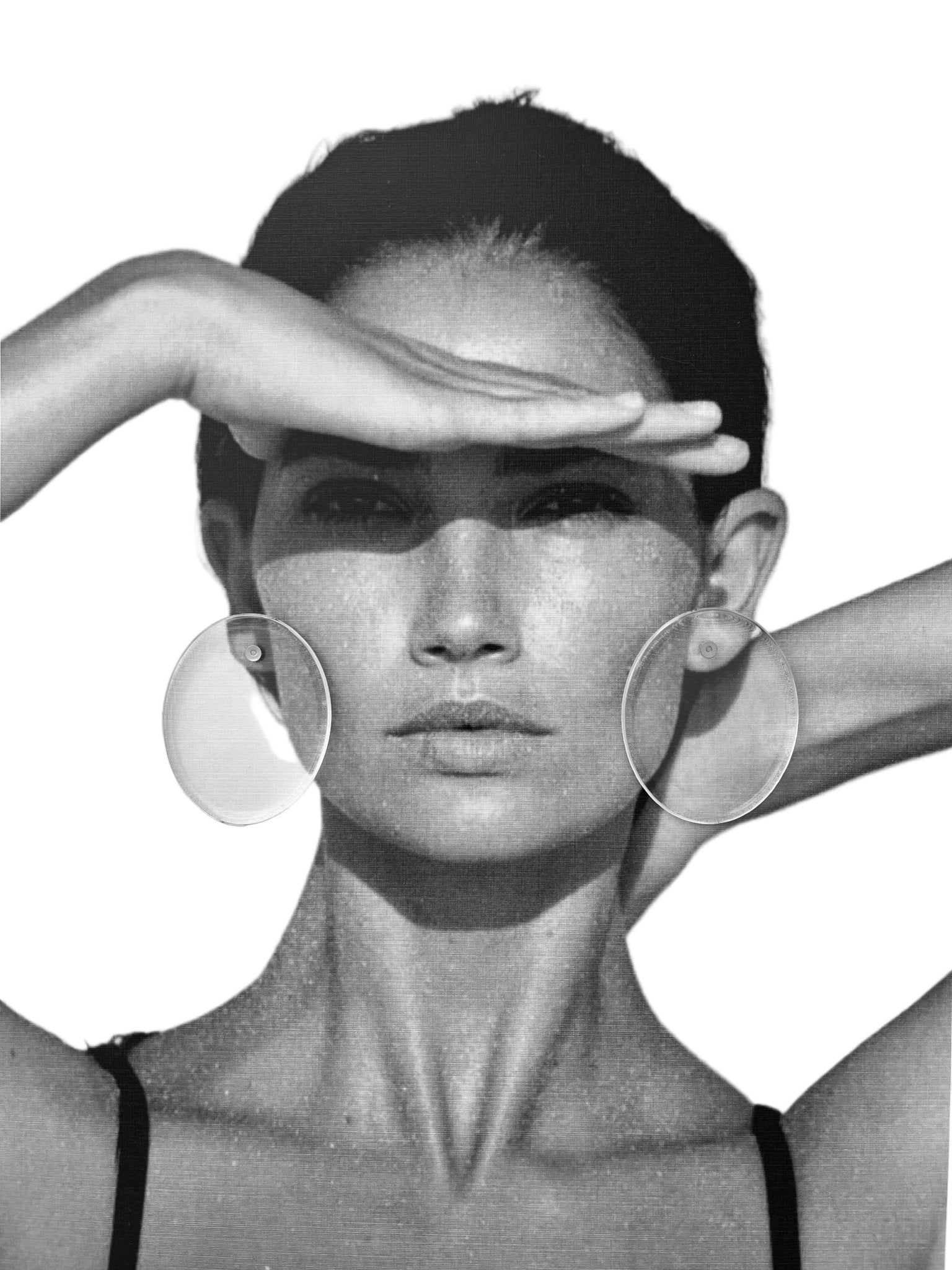 Retro oval resin stud earrings in emerald green — handmade in Goa | Shivaani Vaishnavi