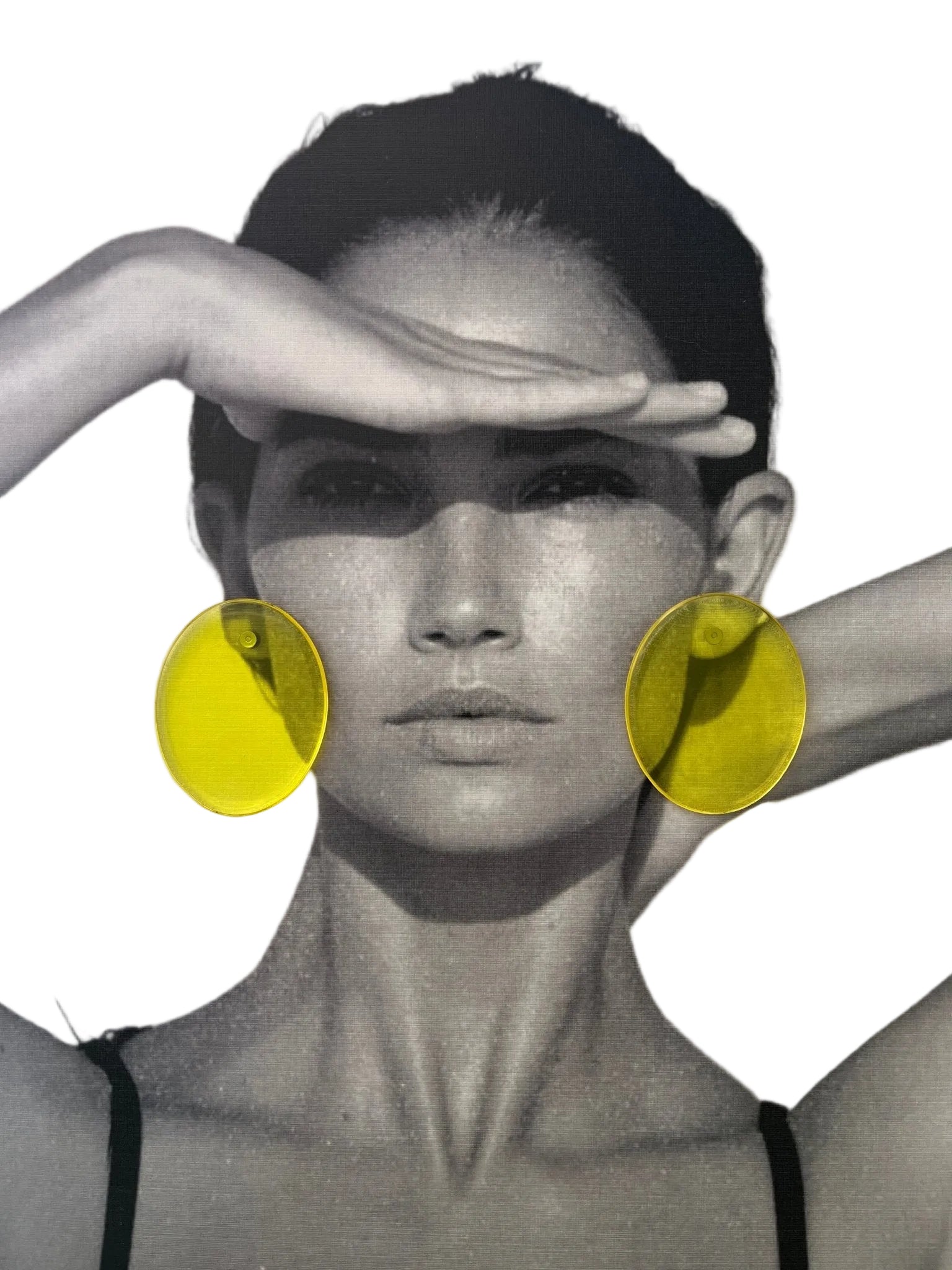 Olivia Studs - SHIVAANI VAISHNAVI