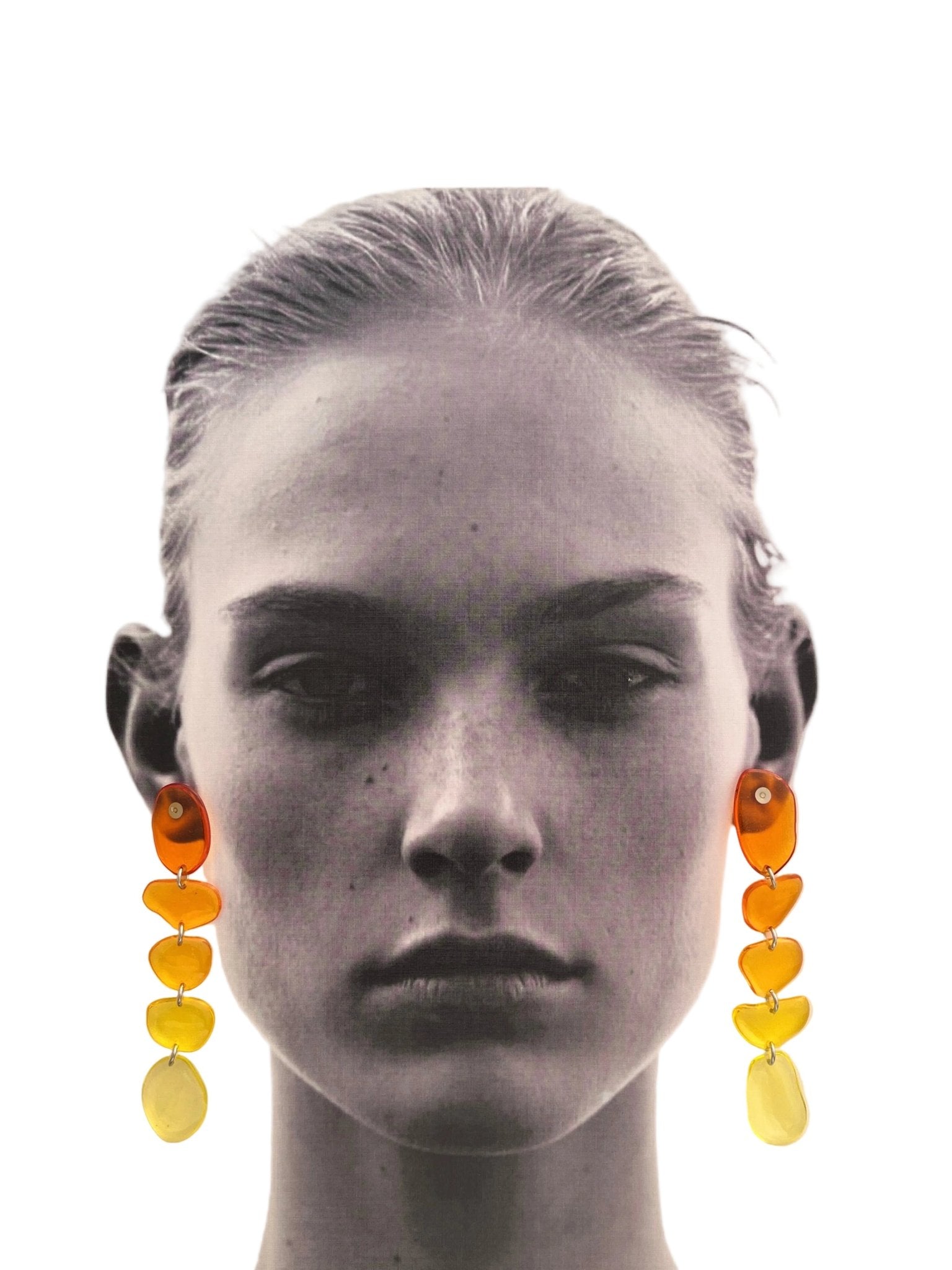 Handmade resin jewellery — Golden Wrack sea glass earrings detail | Shivaani Vaishnavi