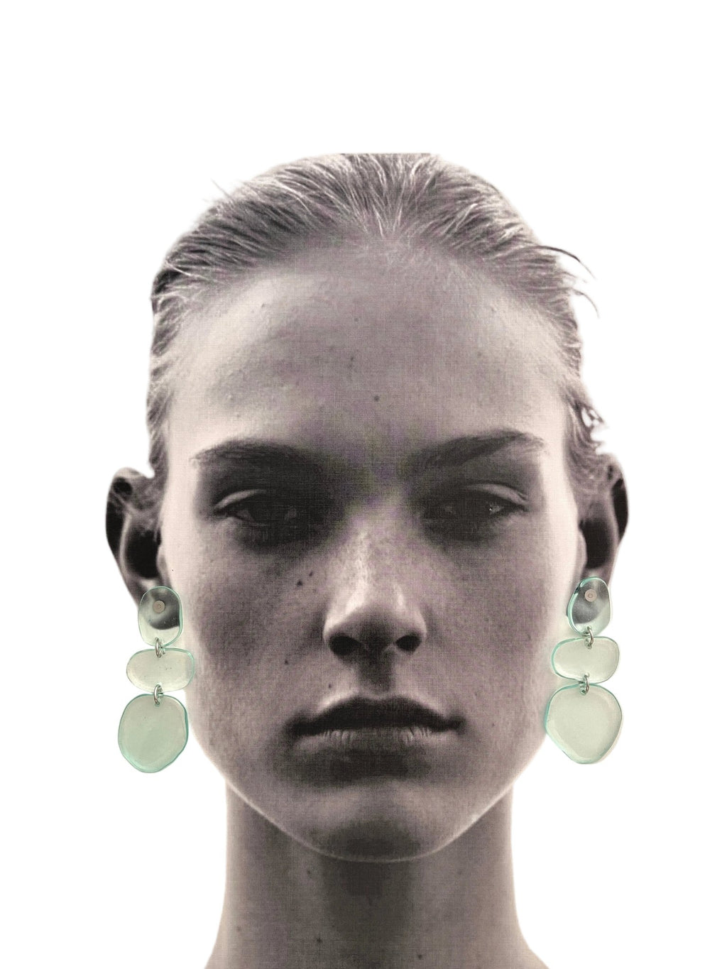 Handmade resin jewellery — Sea Foam earrings detail | Shivaani Vaishnavi