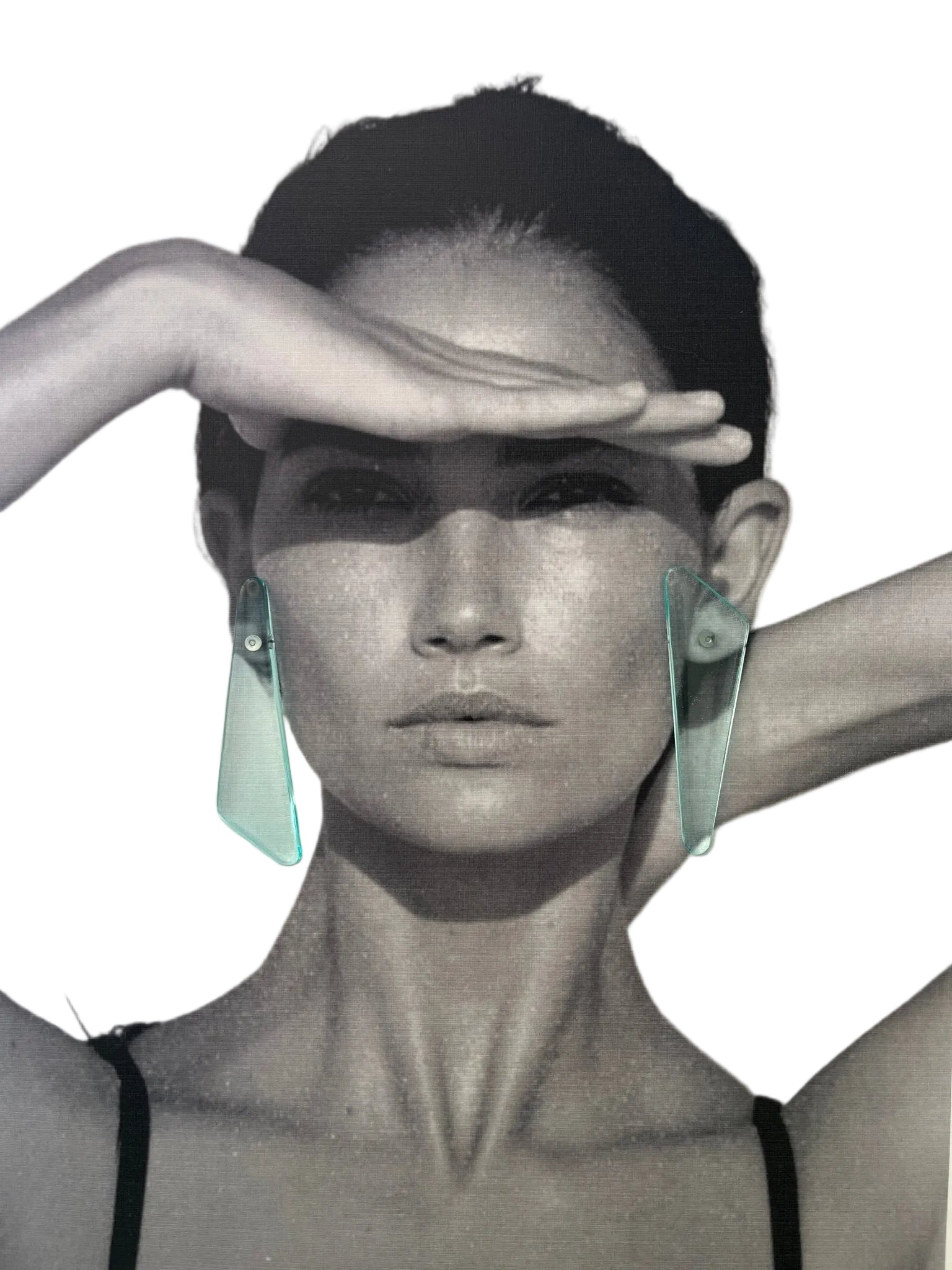 Tia Studs - SHIVAANI VAISHNAVI